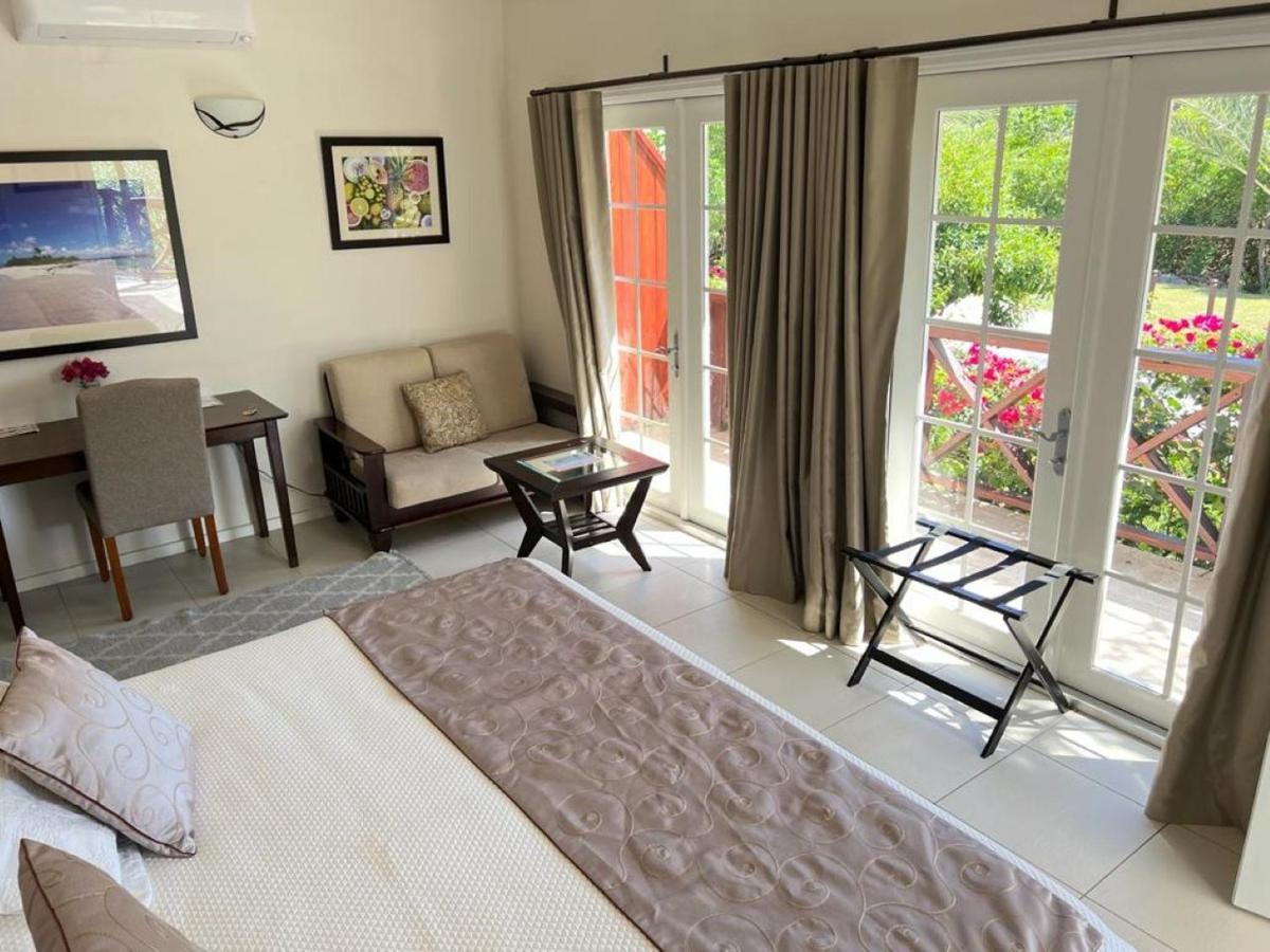 Admiral'S Inn And Gunpowder Suites English Harbour Экстерьер фото