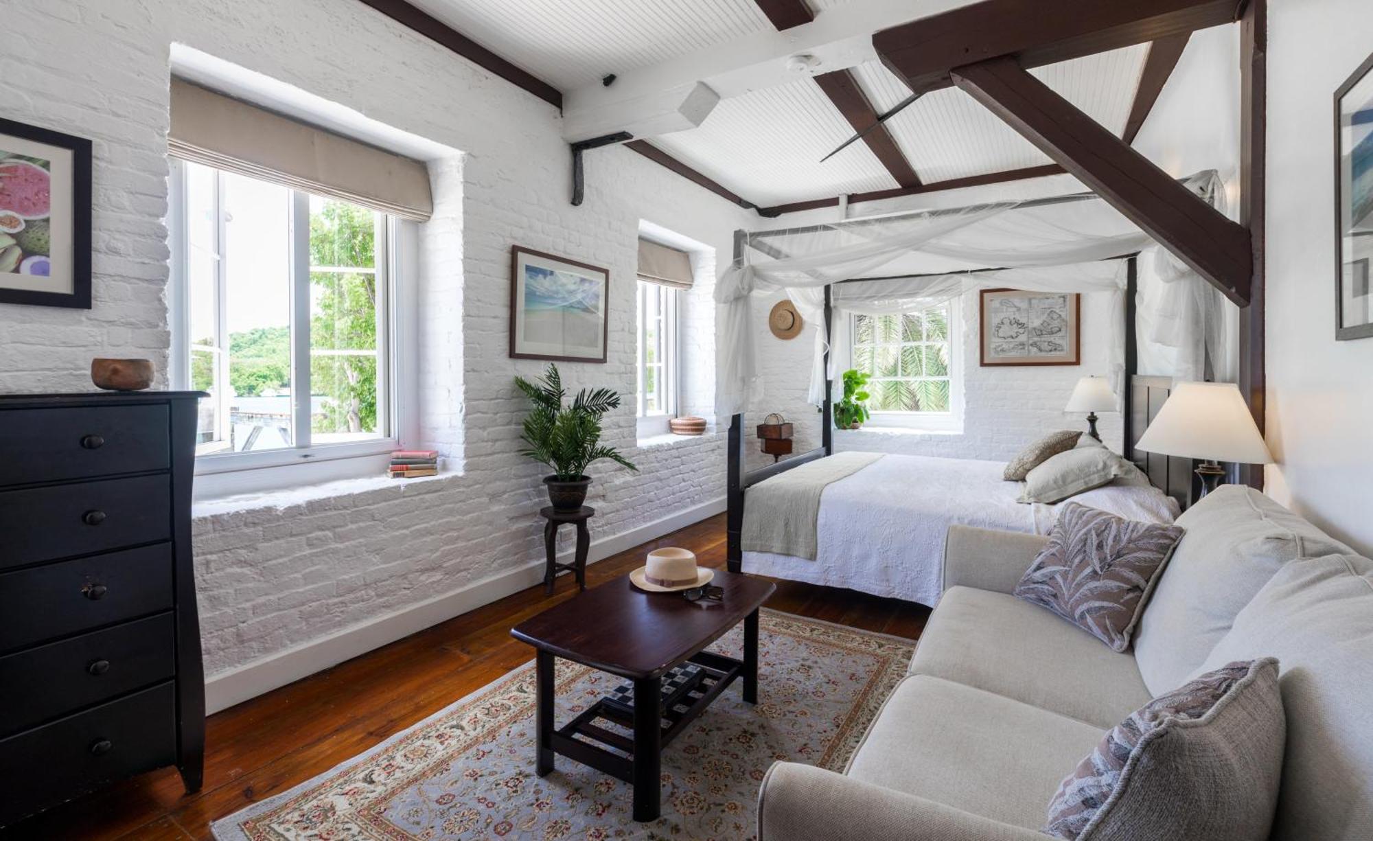 Admiral'S Inn And Gunpowder Suites English Harbour Экстерьер фото