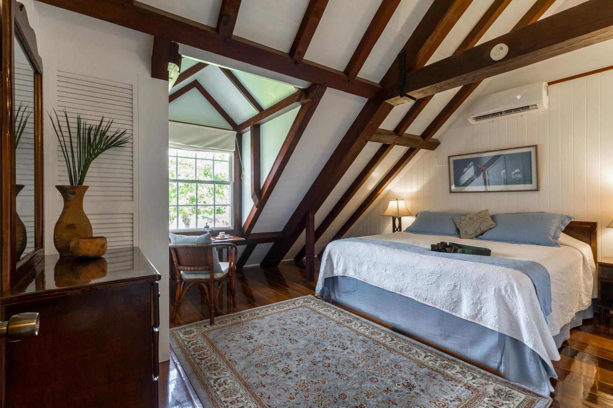 Admiral'S Inn And Gunpowder Suites English Harbour Экстерьер фото
