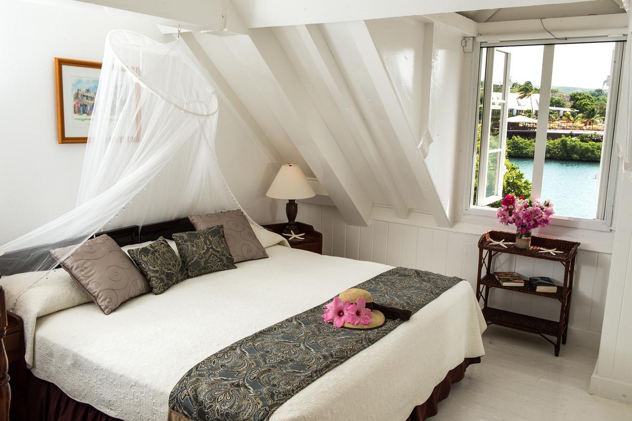 Admiral'S Inn And Gunpowder Suites English Harbour Экстерьер фото
